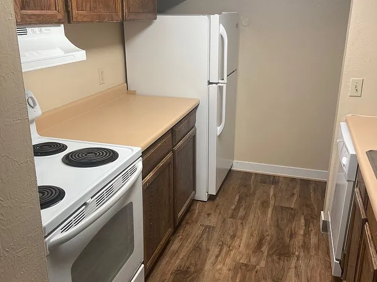 1111 Maxwell Ave #116 — Photo 7