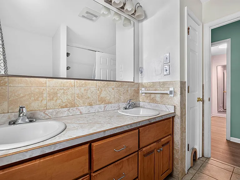 21 Aspenwood Dr — Photo 16