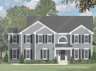 593 Waterford Rd, Elgin, IL 60124