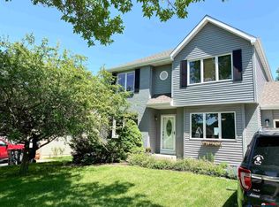 6852 Stephanie Ln, Lincoln, NE 68516