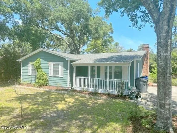 130 Park Ave, Southport, NC 28461