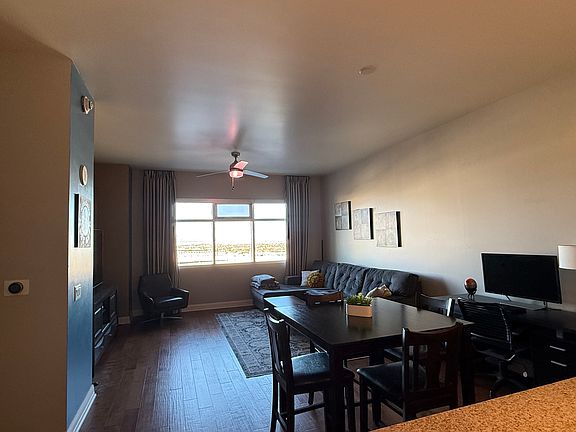 2nd image of 150 Las Vegas Blvd #918