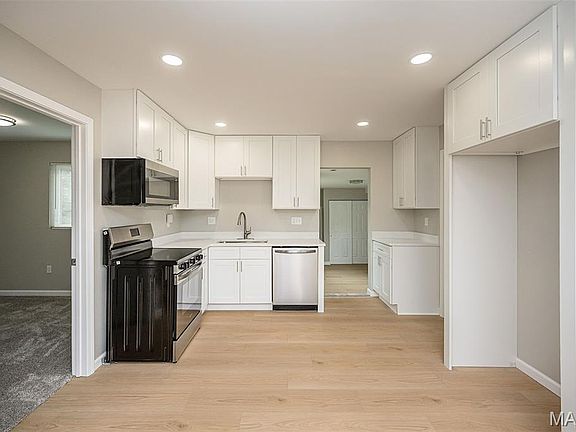 5th image of 7706 Genesta St