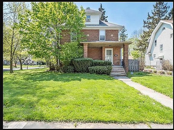 Unit 2 (1508 Parkhill Rd)