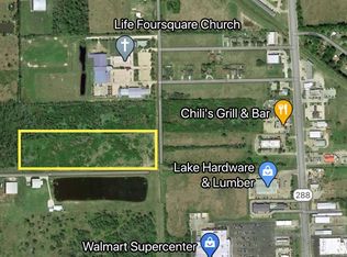 Karankawa St, Angleton, TX 77515