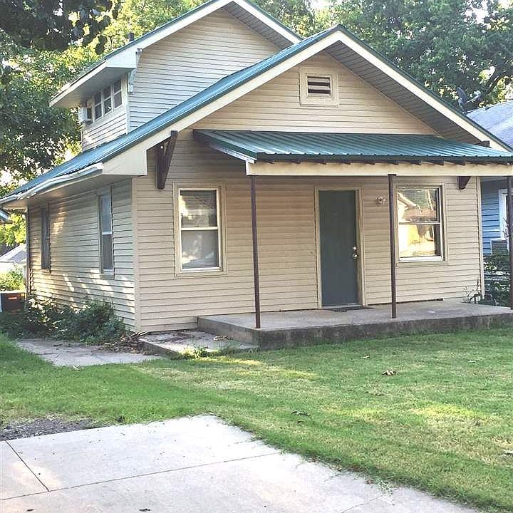 1st image of 602 S Topeka St