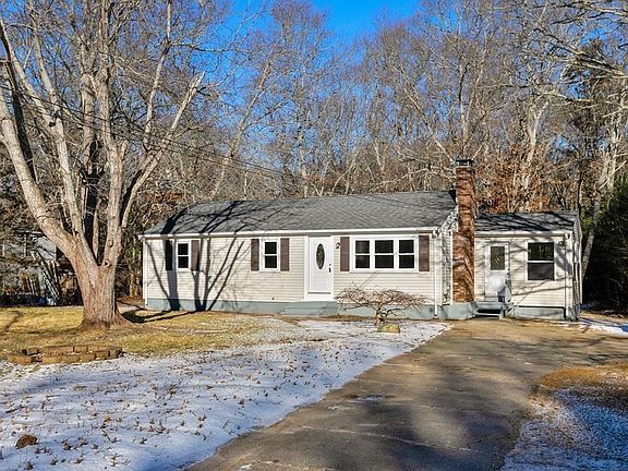 2nd image of 36 Carolyn Dr