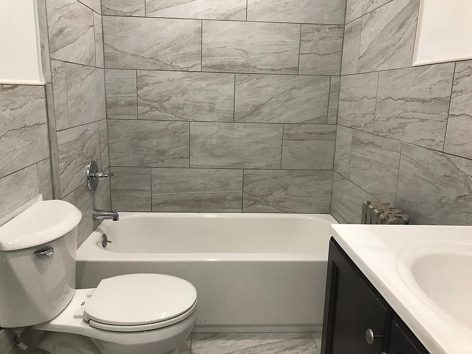 1st image of 21907 Jamaica Ave #1