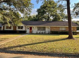 600 Northridge St, Angleton, TX 77515