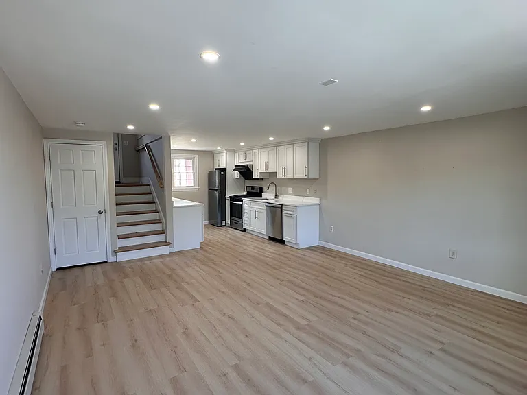 274 Main St #7A — Photo 5
