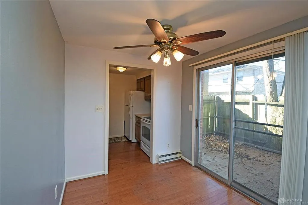 2 bed, 808 sqft, $925 — Photo 3