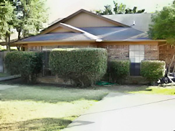 1st image of 313 Shady Valley Dr