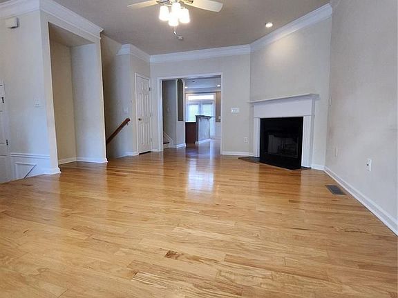 3rd image of 6145 Deluna Way