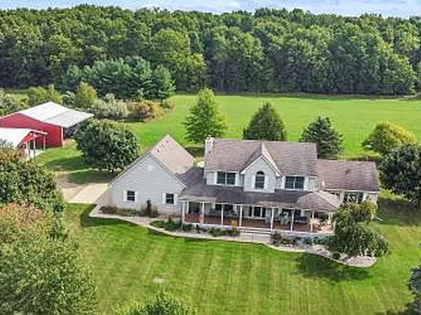 5665 N Forest Hill Rd, Saint Johns, MI 48879