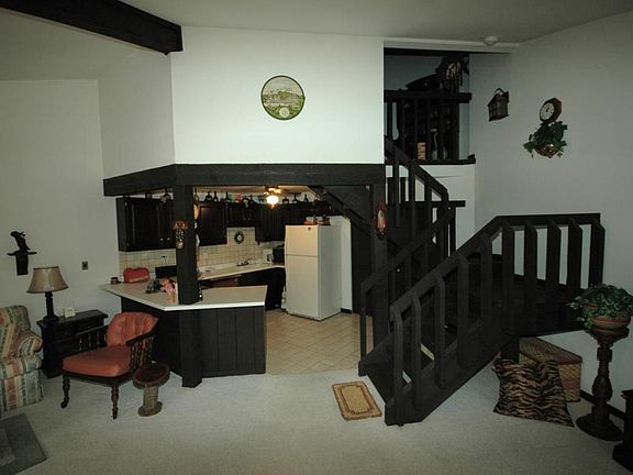 5th image of 511 Tam O Shanter Dr #2020G