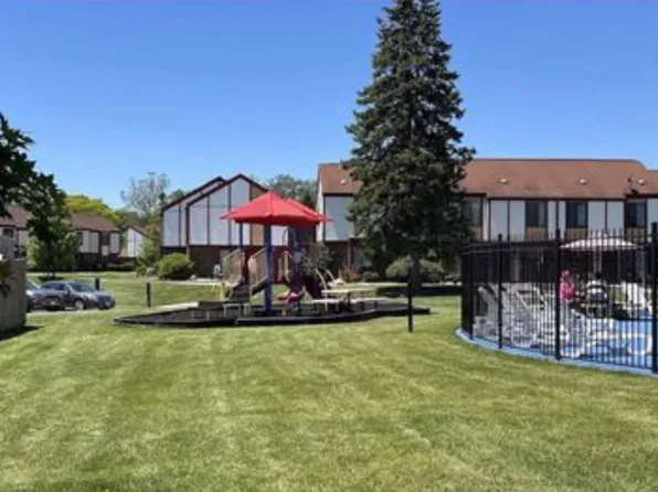 4085 W College Ave, Milwaukee, WI 53221