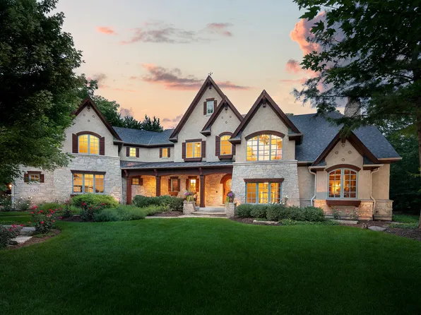 7S501 Arbor Dr, Naperville, IL 60540