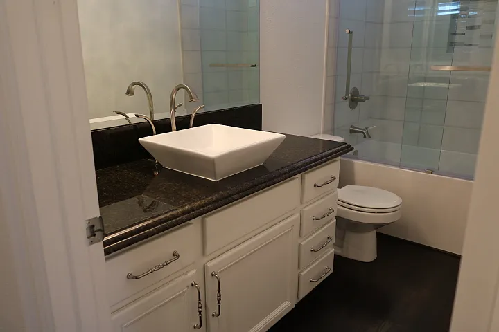 14049 Claremont Ln — Photo 25