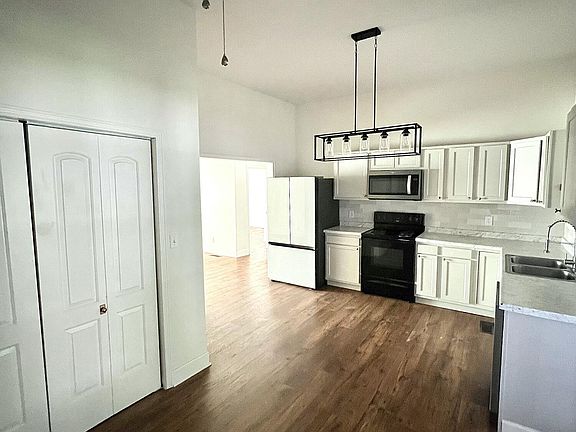 5th image of 516 S 3rd St