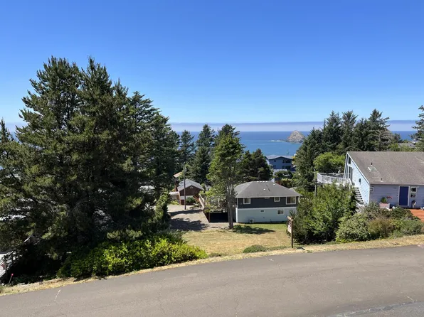 1570 Alder St, Oceanside, OR 97134