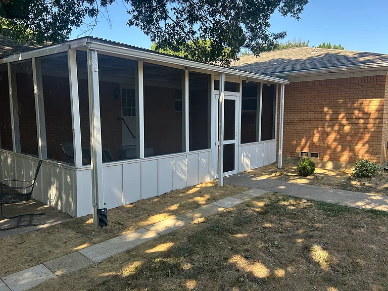 1511 Wysong Dr — Photo 7