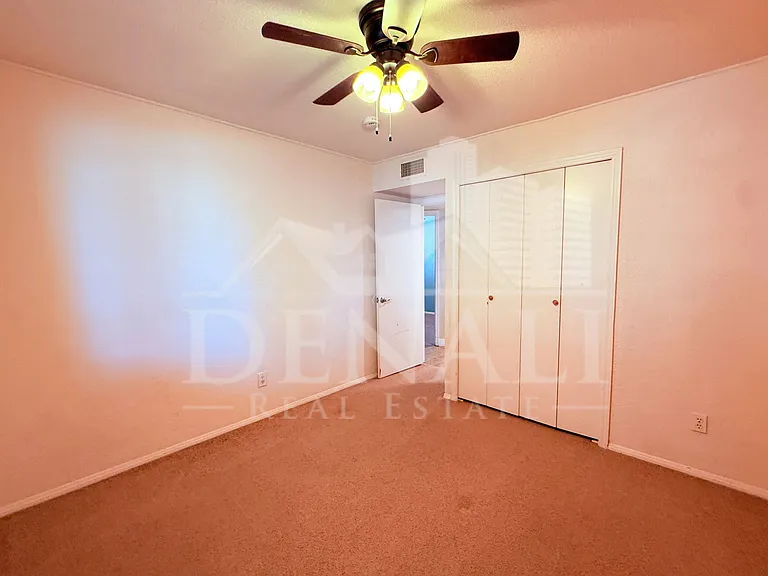306 E Houston Ave — Photo 19