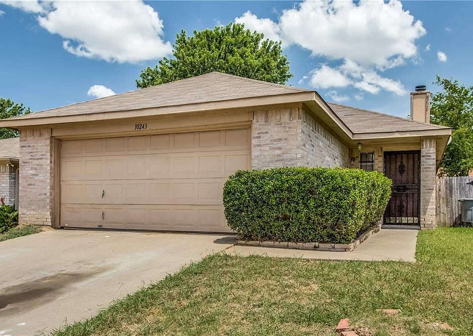 1st image of 10243 Blackjack Oaks Dr