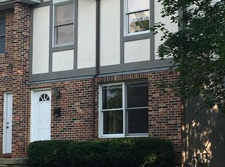 1411 Dean St, Saint Charles, IL 60174