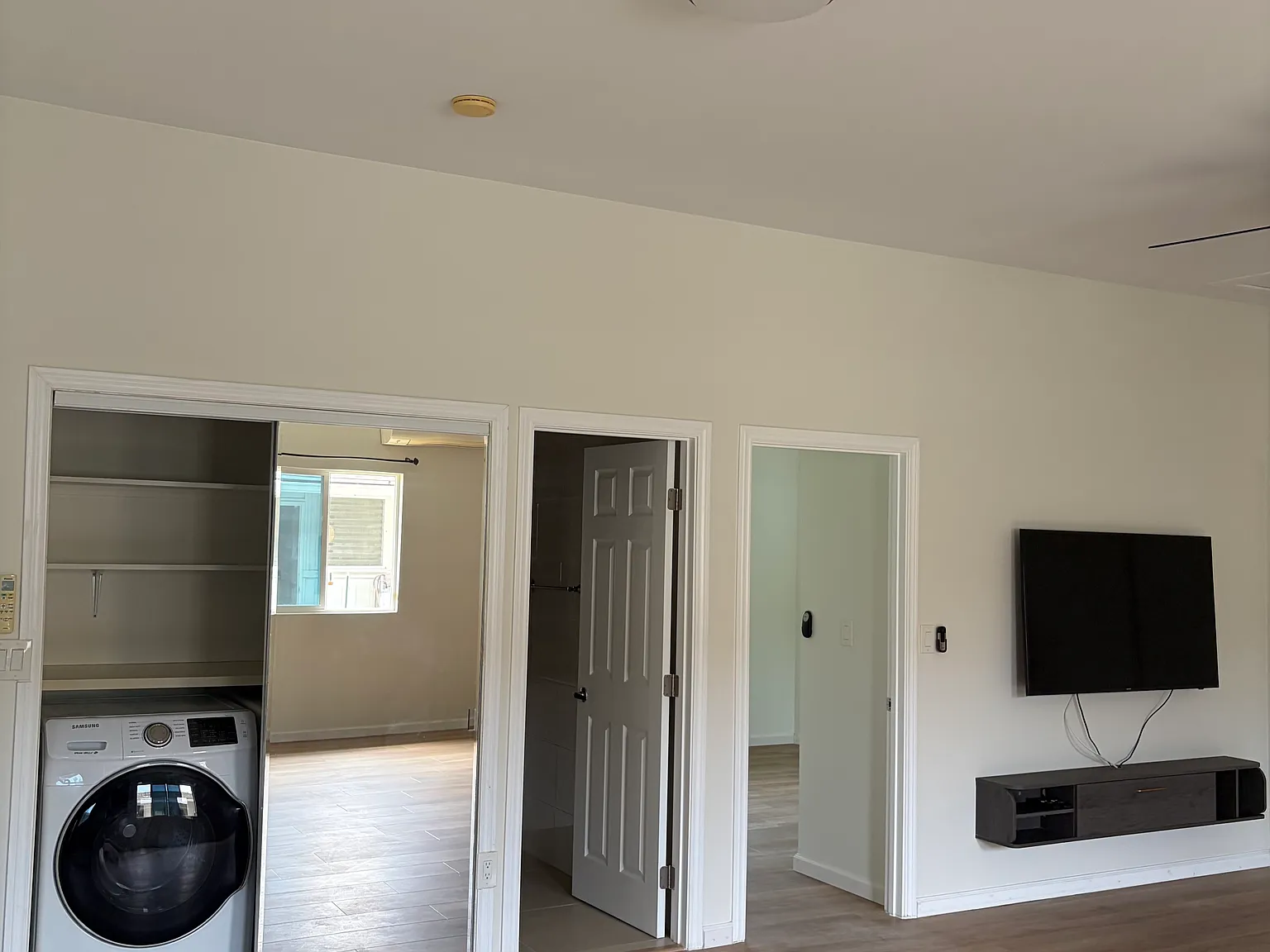 2 bed, 1200 sqft, $3,500 — Photo 3