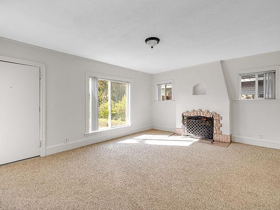 5th image of 725 - 727 Oak Street