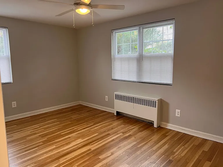 Metropolitan Bala Cynwyd — Photo 50