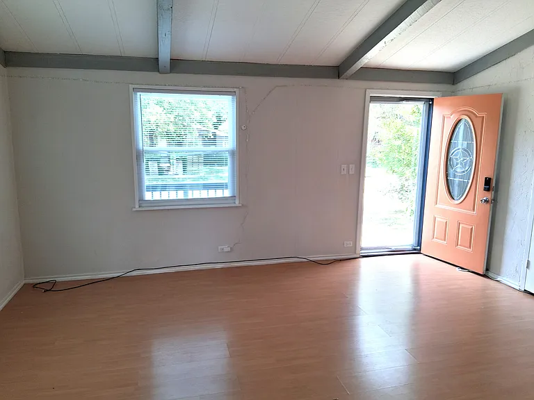 Family Room (1)