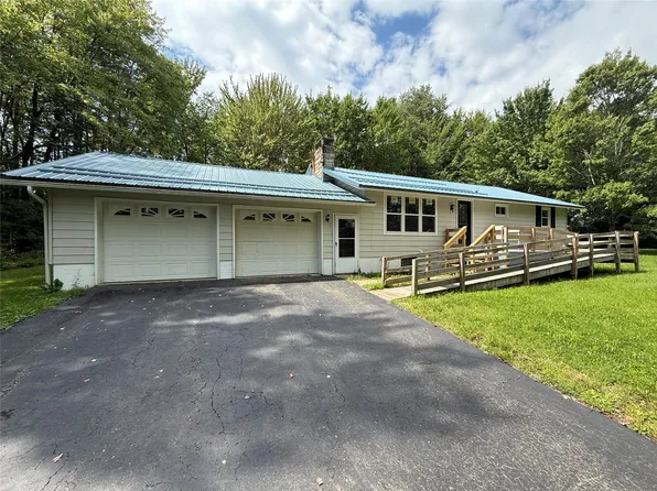 15176 Lyons Rd, Union City, PA 16438