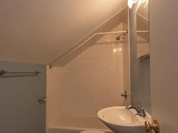 517 W Howe St, 517 W Howe St #1/2, Bloomington, IN 47403