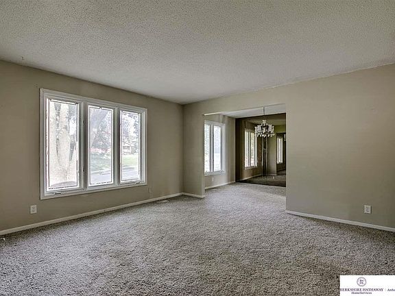 5th image of 2741 N 125th Ave