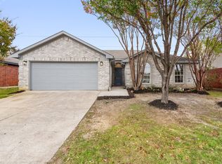 6723 White Tail Ln, Arlington, TX 76002