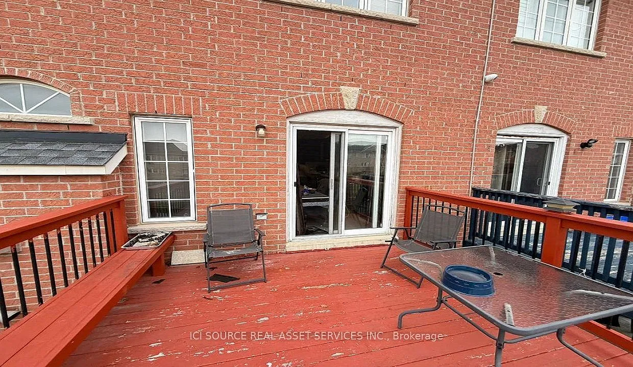 4 bed, $3,500 — Photo 1