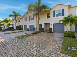 15368 Wildflower Cir, Naples, FL 34119