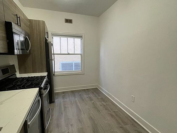 2nd image of 1501 38th Ave APT 6