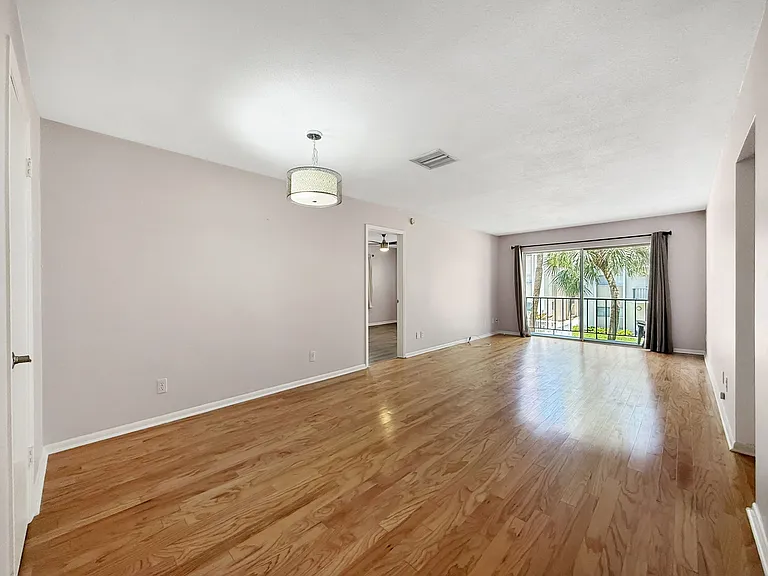 4607 W Fig St #209 — Photo 3