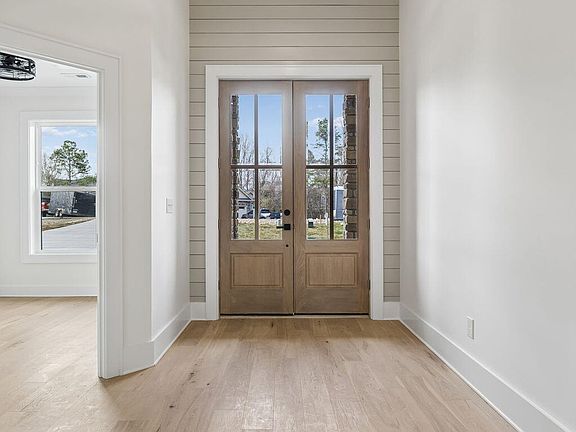 5th image of 124 Utsesti Way