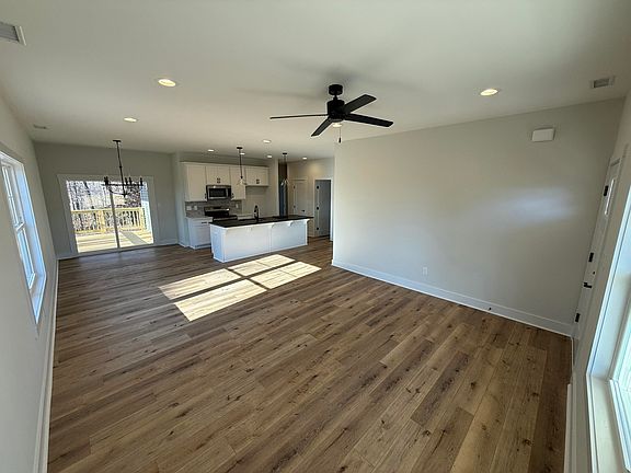 4th image of LOT 1 Hickory Cove Ln