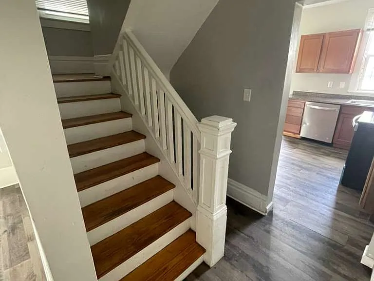 1297 N 5th St #1 — Photo 17