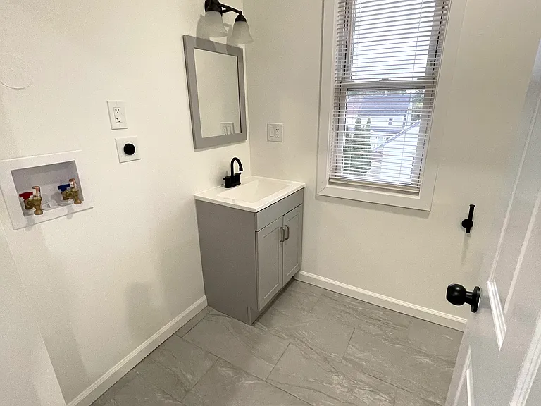 32 Bowen Ave #3 — Photo 11