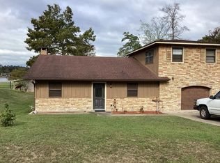 117 Cypress Bend Dr, Village Mills, TX 77663