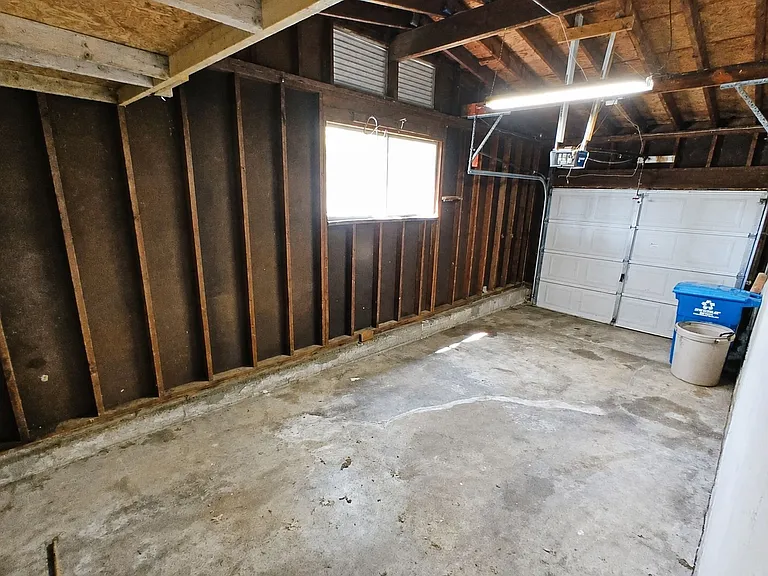 10220 Doane Dr — Photo 14