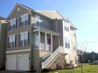 306 Brook Meadow Dr, Mechanicsburg, PA 17050