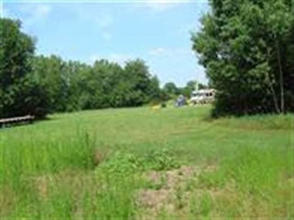 3rd image of 457 Clifton Park Center Rd
