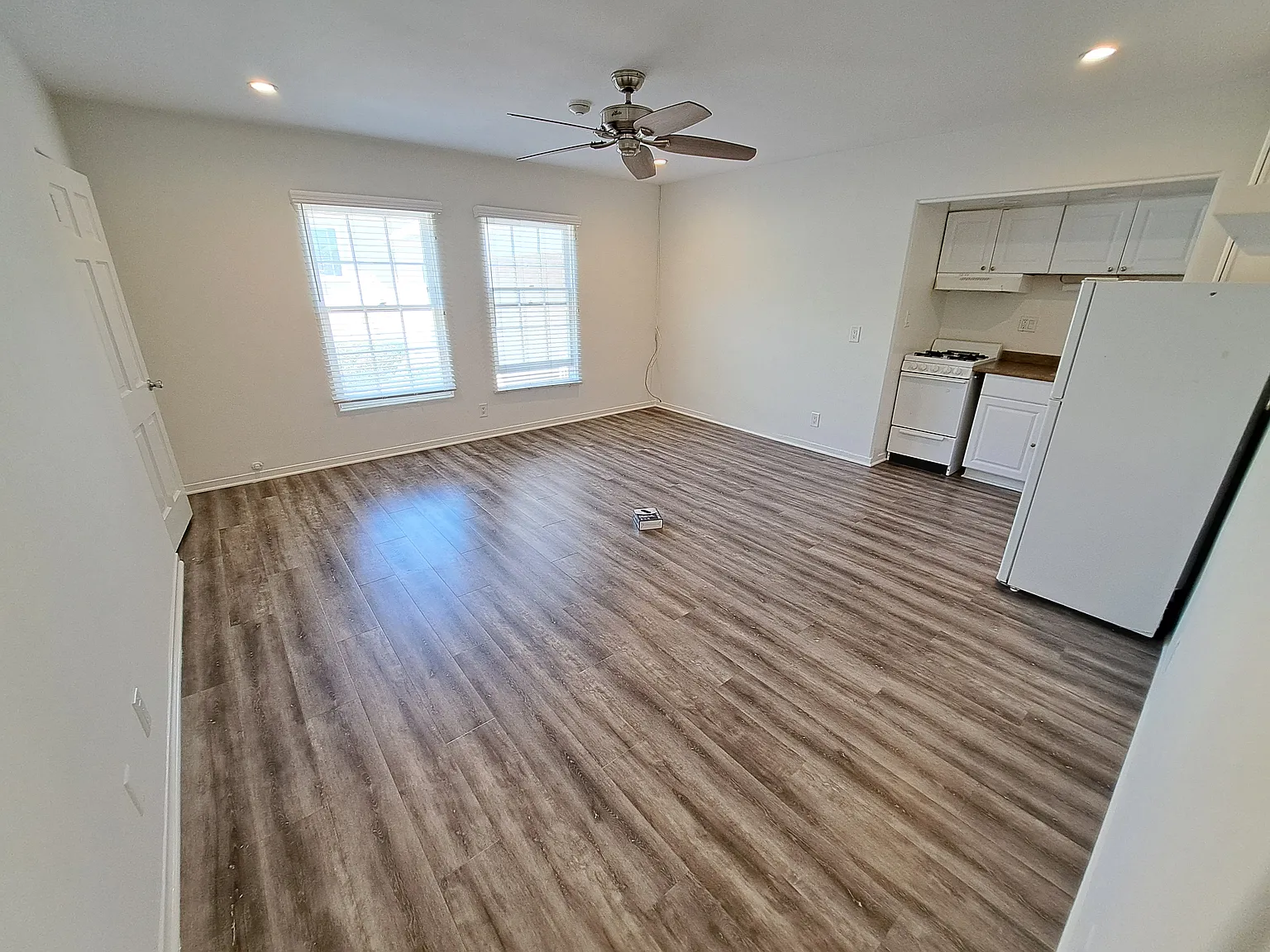 1 bed, 700 sqft, $2,595 — Photo 4