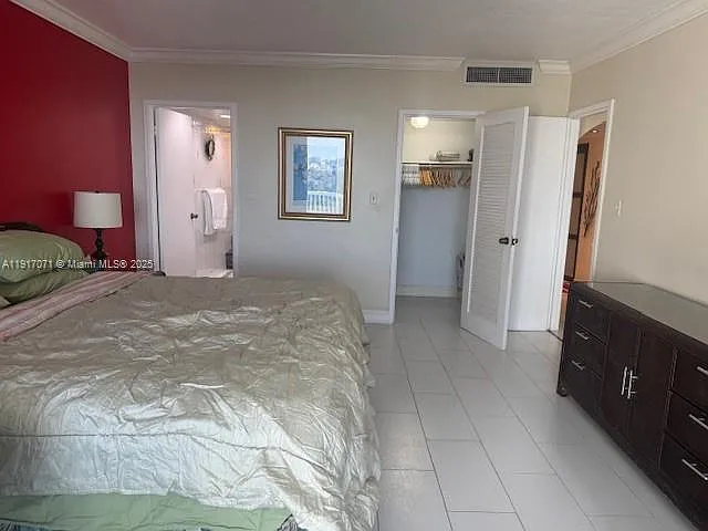 5401 Collins Ave #931 — Photo 29